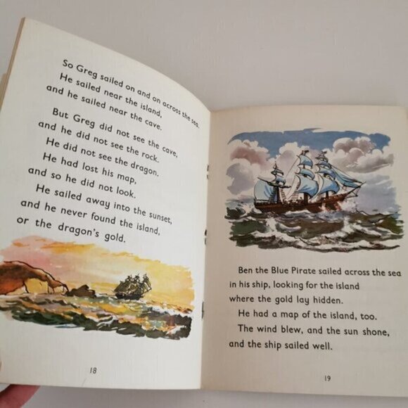 Dragon's Gold by Sheila McCullagh Student Reader Book 1970s Pirates Vintage - Picture 7 of 7